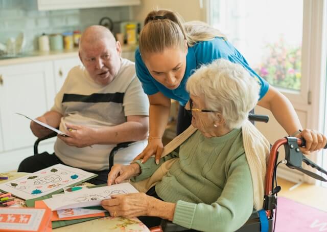 7 Critical Factors to Evaluate When Choosing Collaborative Independent Living Support Services